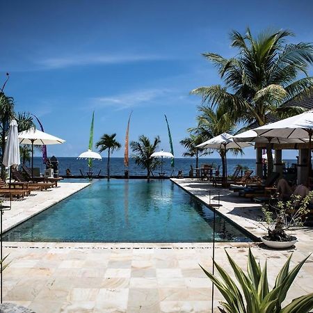 Kelapa Lovina Beach Villa Exterior foto