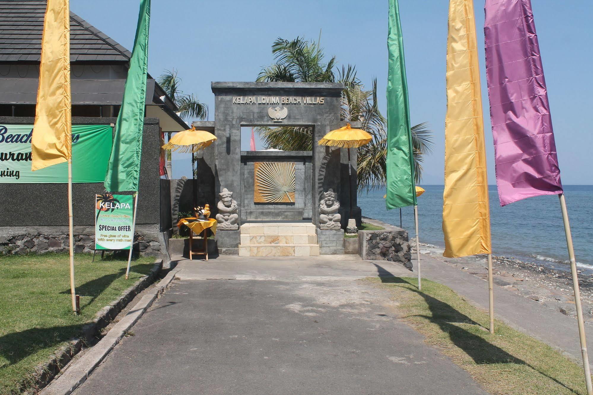 Kelapa Lovina Beach Villa Exterior foto